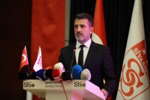 Başkan 5 ay sonra görevi bıraktı