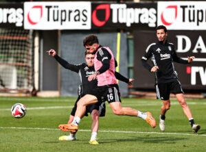 Beşiktaş, Samsunspor hazırlıklarını 3 eksikle sürdürdü