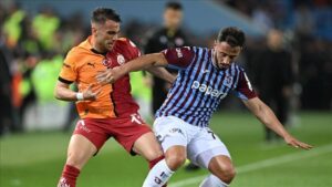 Skandallardan çok yorulduk! Şimdi futbol zamanı (Galatasaray-Trabzonspor maçı muhtemel 11)