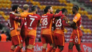 Galatasaray'ın eski yıldızından sarı kırmızılıları kızdıracak tahmin