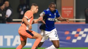 Başakşehir 3 puanı aldı! Fenerbahçe maçı öncesinde 2 fire verdi