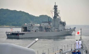 Japon Donanması sahnede: JS Asuka’ya 100 kW lazer silahı