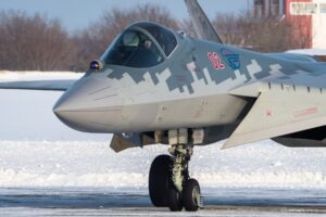 Rusya Su-57 savaş uçağını yeni bir motorla test etti