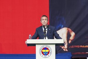 Ali Koç'tan tepki: 'Neyi alkışladıklarının farkında değiller'