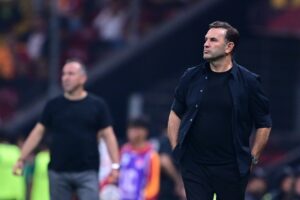 Okan Buruk, Osimhen'in ne zaman döneceğini açıkladı