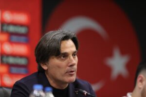 Montella tek başına tarih yazıyor