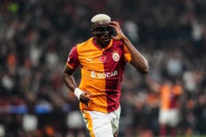 Galatasaray taraftarı isyanda! UEFA Osimhen'e yer vermedi