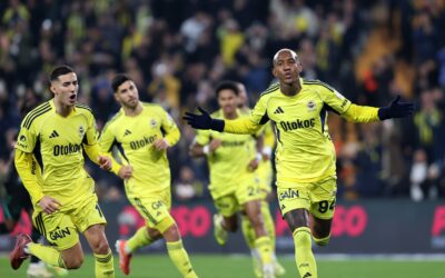 Fenerbahçe fırsatı tepmedi Konyaspor'u 4 golle geçti