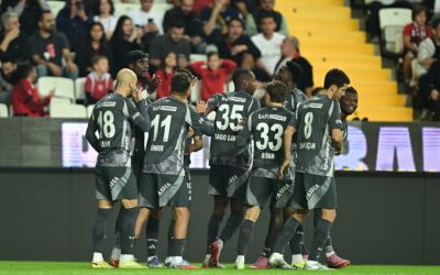 Beşiktaş Antalyaspor deplasmanında üç puanı üç golle aldı