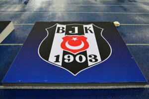 Beşiktaş'tan Sadettin Saran'a tebrik mesajı