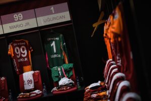 Galatasaray'da derbi öncesi köstebek avı