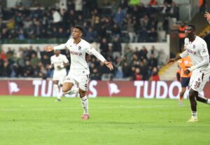 Trabzonspor, puanları İstanbul'da topluyor