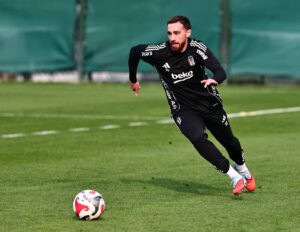 Sergen Yalçın'dan Orkun Kökçü'ye 'af' fırsatı