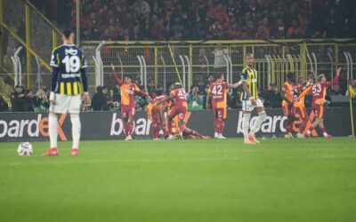 Derbide gol sonrası Kazımcan Karataş yüzünden yaralandı