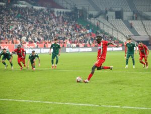 Amed Sportif Faaliyetler'e 9 dakika yetti