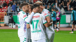 6 gollü maçta kazanan Konyaspor