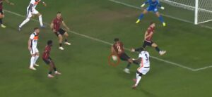 Başakşehir'den olay tepki: "Penaltıya 'Direnç' gösteren…"