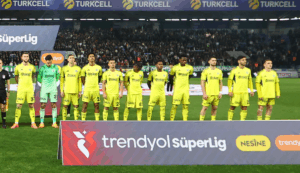 Fenerbahçe'nin UEFA listesinde sürpriz değişiklik!