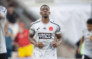 Galatasaray'da istenmeyen adamdı! Yeni takımında kahraman ilan edildi