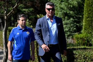 Fenerbahçe'de ayrılık resmen açıklandı