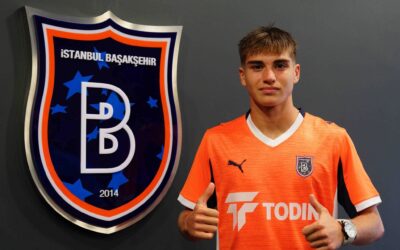 16 yaşında profesyonel oldu