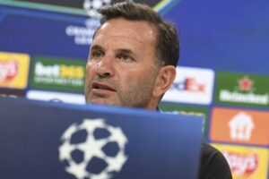 Okan Buruk'tan Osimhen açıklaması! Kritik maçta oynayacak mı?