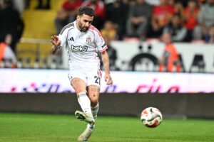 Beşiktaş'ta flaş Rafa Silva gelişmesi! Taraftar çok sevinecek