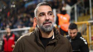Arda Turan'a bir şok daha! Liderlik gitti