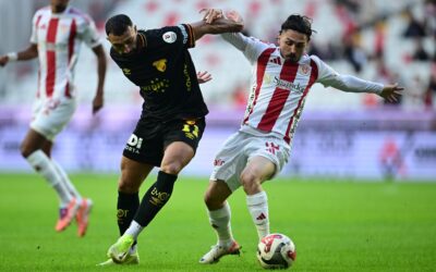 Göztepe Antalyaspor deplasmanında ikinci yarı açıldı