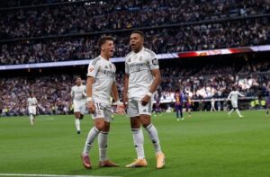 Arda Güler'e Real Madrid'de büyük onur!