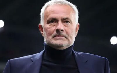 Mourinho Fener'in yıldızını mumla arıyor