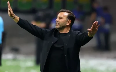 Okan Buruk'tan kritik karar! Derbide sağ bek o isme emanet