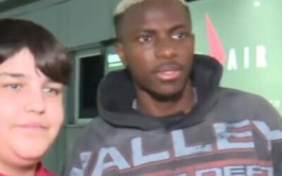 Victor Osimhen İstanbul'a geldi! Sakatlık açıklaması…