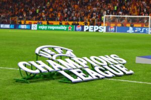 G.Saray'da yedek sıkıntısı! Gündüz 'Gençler' akşam 'Devler' Ligi'nde