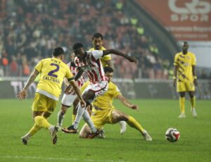 Samsunspor Eyüpspor'u tek golle geçti