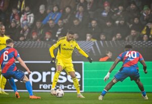 Fenerbahçe Viktoria Plzen deplasmanından puanla döndü