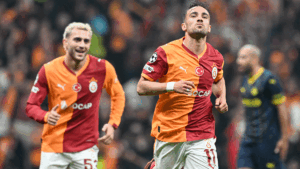 İlk 11'in değişmez ismi Ajax maçı öncesi sakatlandı