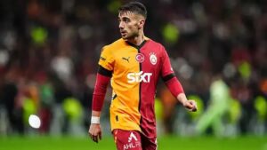 Son dakika! Galatasaray'da Yunus Akgün için ameliyat kararı